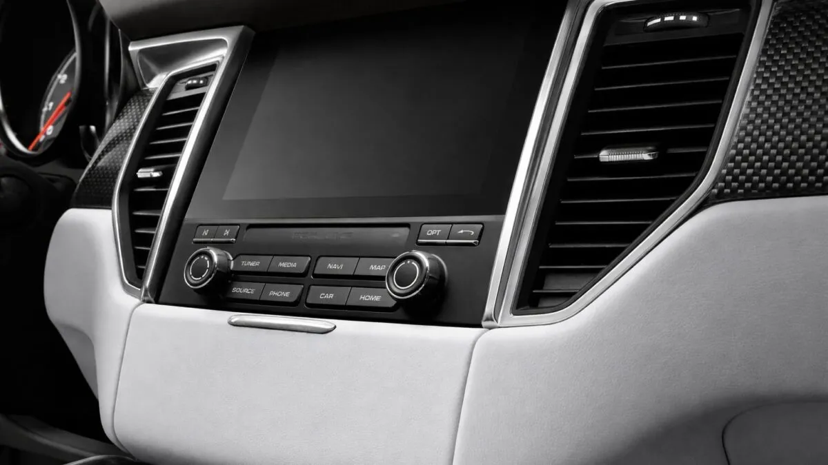 Apple aduce video în CarPlay cu iOS 27. Șansele de compatibilitate sunt mici pe multe mașini actuale