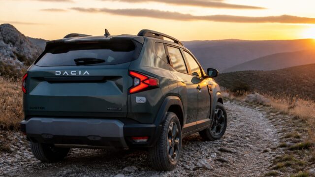 Dacia Duster primește motorizarea hybrid-G 150 4×4. Ce aduce combinația hibrid, GPL și automată