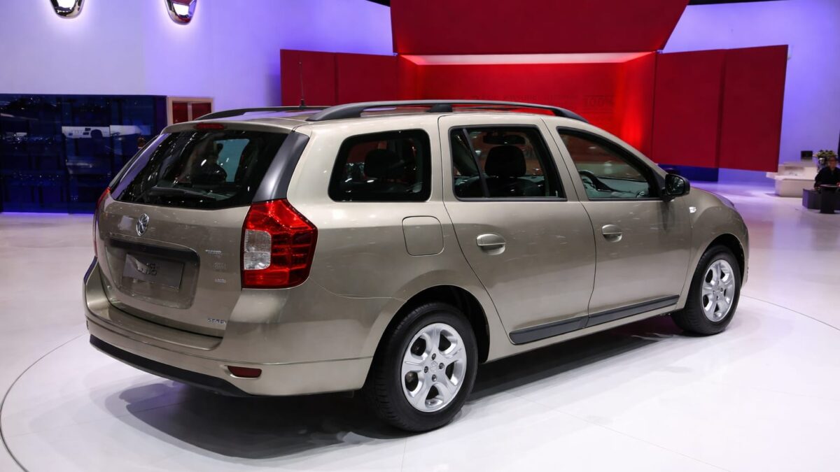 315.000 km și peste 15 ani mai târziu, de ce nu renunță un pensionar francez la Dacia lui Logan break 1 315.000 km și peste 15 ani mai târziu, de ce nu renunță un pensionar francez la Dacia lui Logan break