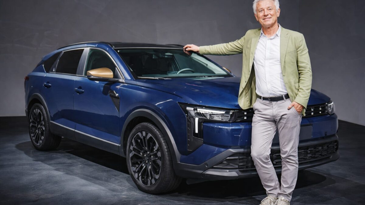 Dacia Striker vine la sub 25.000 de euro și doar hibrid. Ce primești la acești bani și cum afectează uzina din Mioveni 1 Dacia Striker vine la sub 25.000 de euro și doar hibrid. Ce primești la acești bani și cum afectează uzina din Mioveni