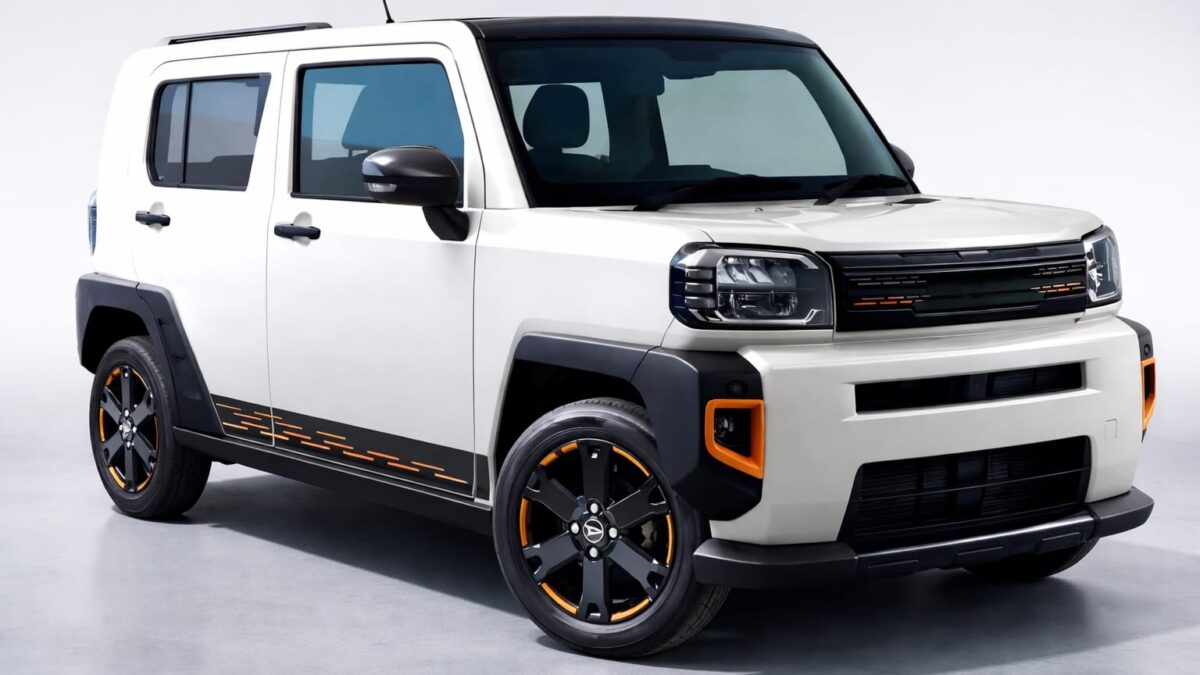 1.930.500 yeni pentru vârful de gamă. Ce primești pe un kei crossover japonez la banii ăștia