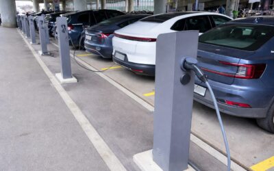 Bateriile mașinilor electrice se degradează cu 2,3% pe an. După cinci ani pot păstra până la 95% din autonomie