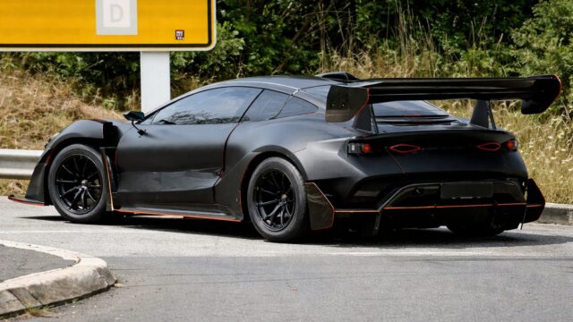 Denza atacă Nürburgring cu 1.973 CP. Un supercar electric chinez vrea recordul pe Nordschleife în această toamnă 2 Denza atacă Nürburgring cu 1.973 CP. Un supercar electric chinez vrea recordul pe Nordschleife în această toamnă
