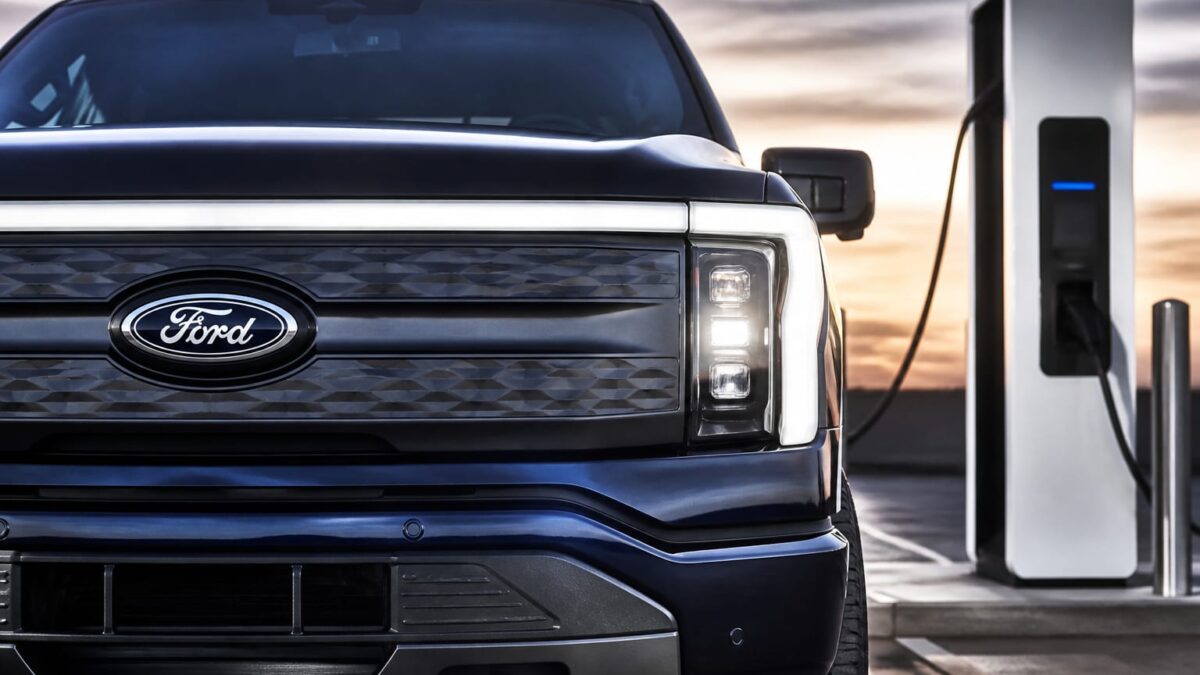 Ford schimbă planul pentru electrice. Cum arată camioneta de 30.000 de dolari programată pentru 2027 1 Ford schimbă planul pentru electrice. Cum arată camioneta de 30.000 de dolari programată pentru 2027