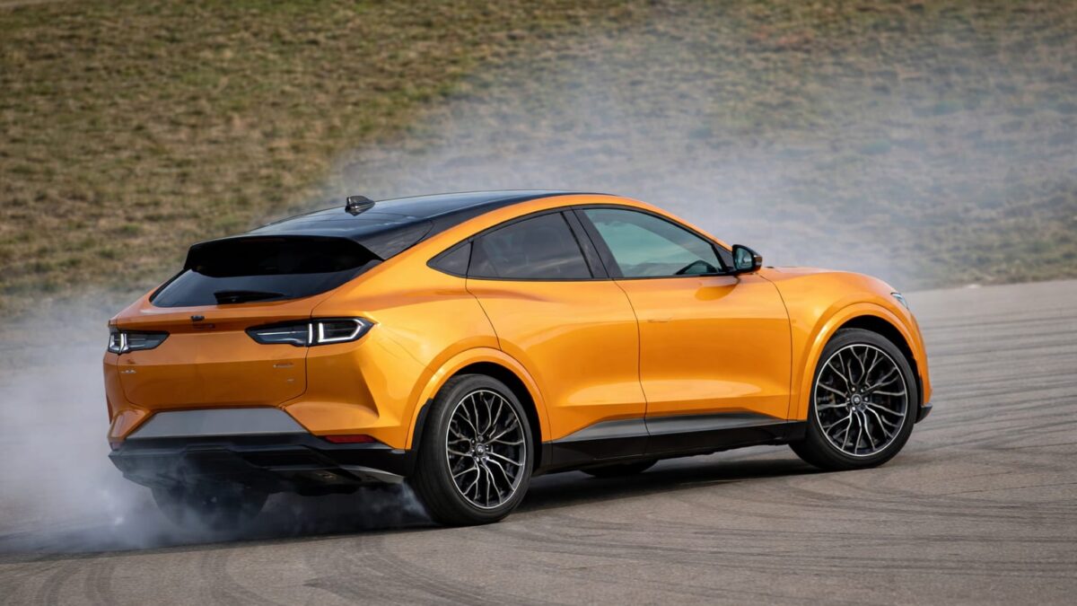 Ford recheamă 42.784 de Mustang Mach-E. Mașina electrică poate pierde puterea în mers sau se mișcă din Park 1 Ford recheamă 42.784 de Mustang Mach-E. Mașina electrică poate pierde puterea în mers sau se mișcă din Park