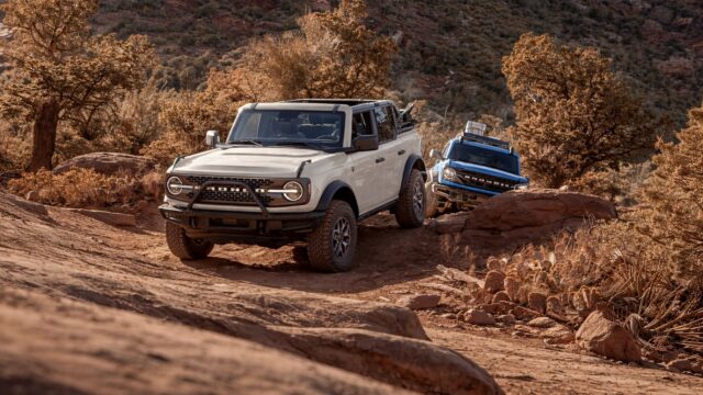Ford recheamă 565.691 de Bronco și Bronco Raptor din cauza unui cablaj uzat