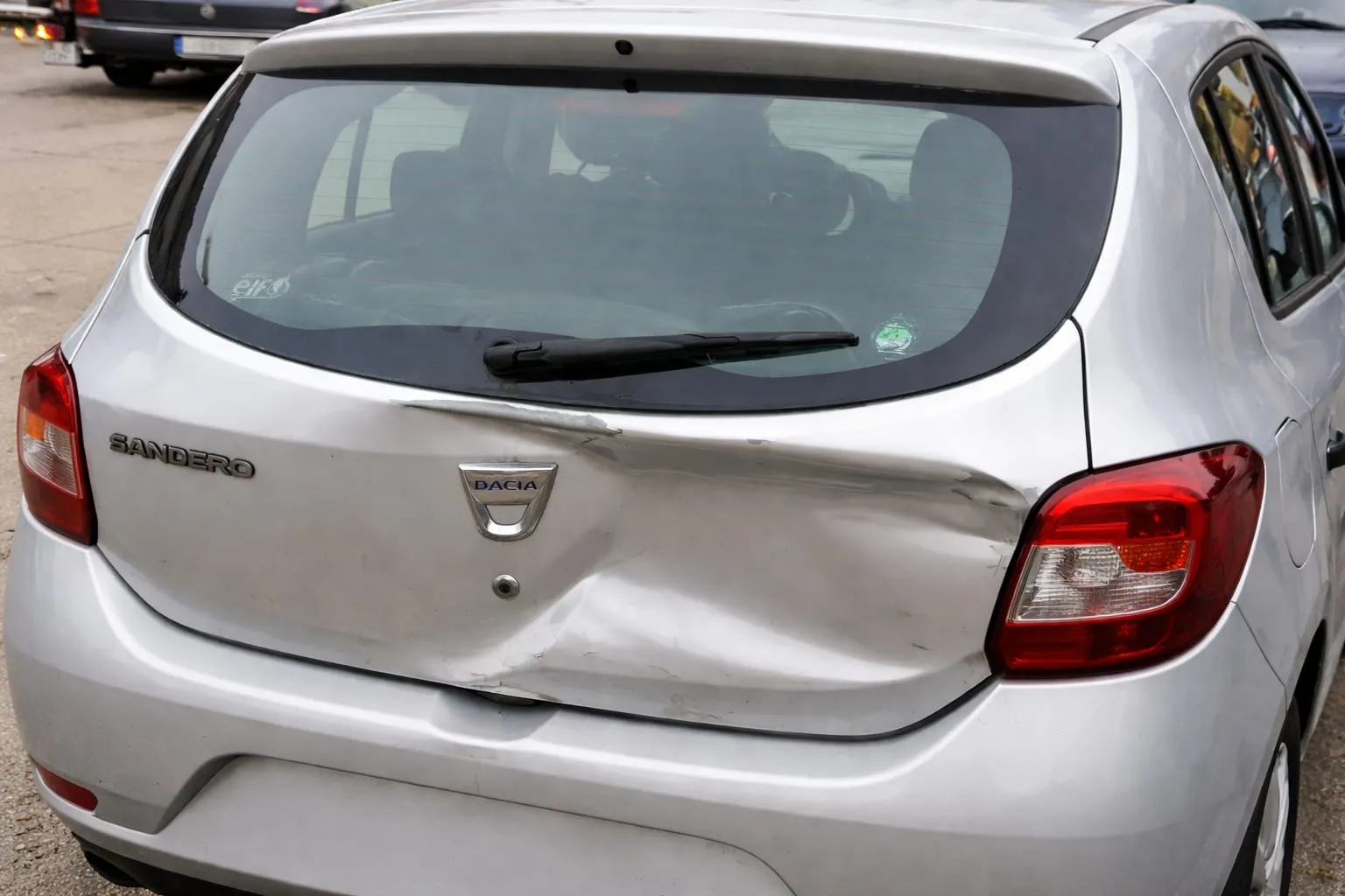 hayon Dacia blocat, imagine 2