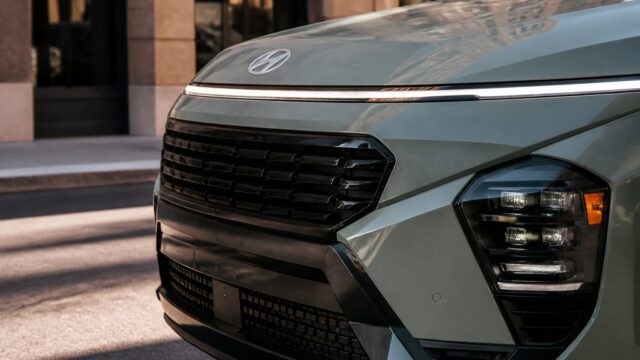 Hyundai Kona 2027 apare într-o imagine neoficială. Ce se schimbă pentru șoferul care vrea un crossover urban