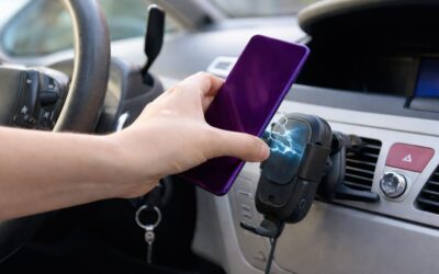 Încărcarea telefonului în mașină consumă 5-15 wați