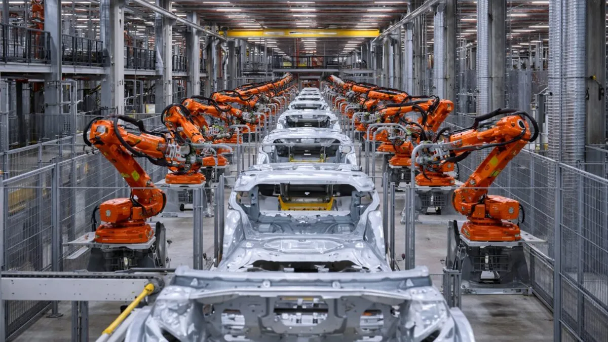 726.000 de locuri de muncă pierdute. Cât poate costa interdicția termicelor pentru industria auto din UE