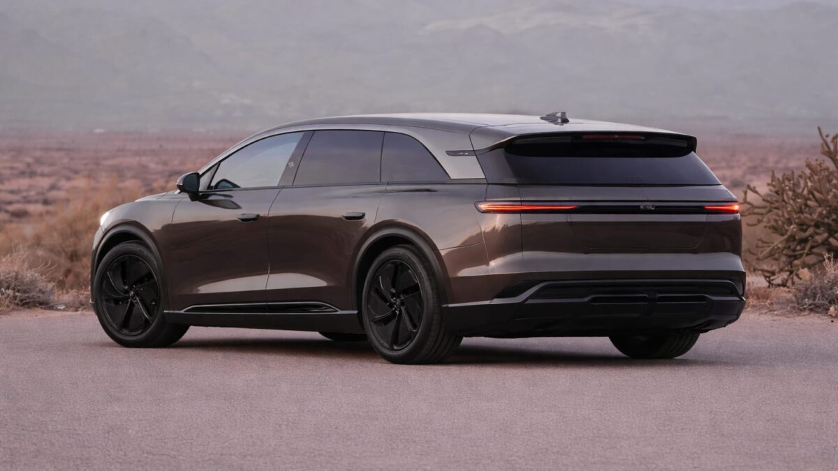 Lucid Gravity Touring promite 542 km autonomie; Prețul ridicat aduce critici pentru finisaje 1 Lucid Gravity Touring promite 542 km autonomie; Prețul ridicat aduce critici pentru finisaje