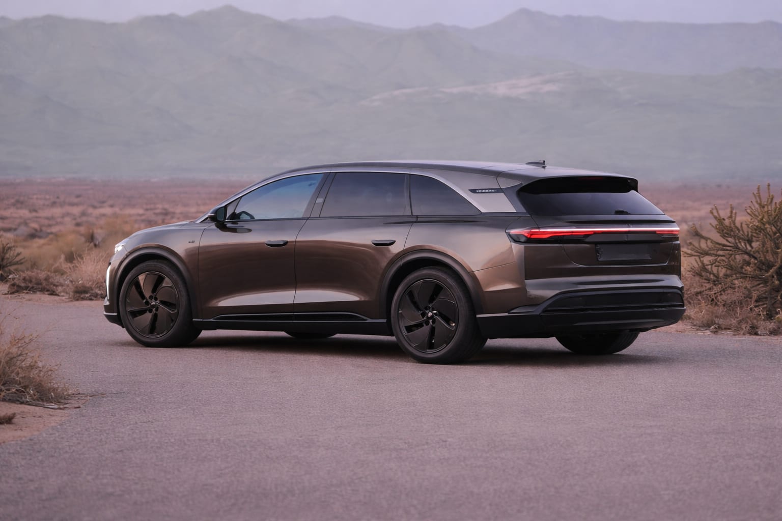 Lucid Gravity Touring promite 542 km autonomie; Prețul ridicat aduce critici pentru finisaje 2 Lucid Gravity Touring, imagine 2