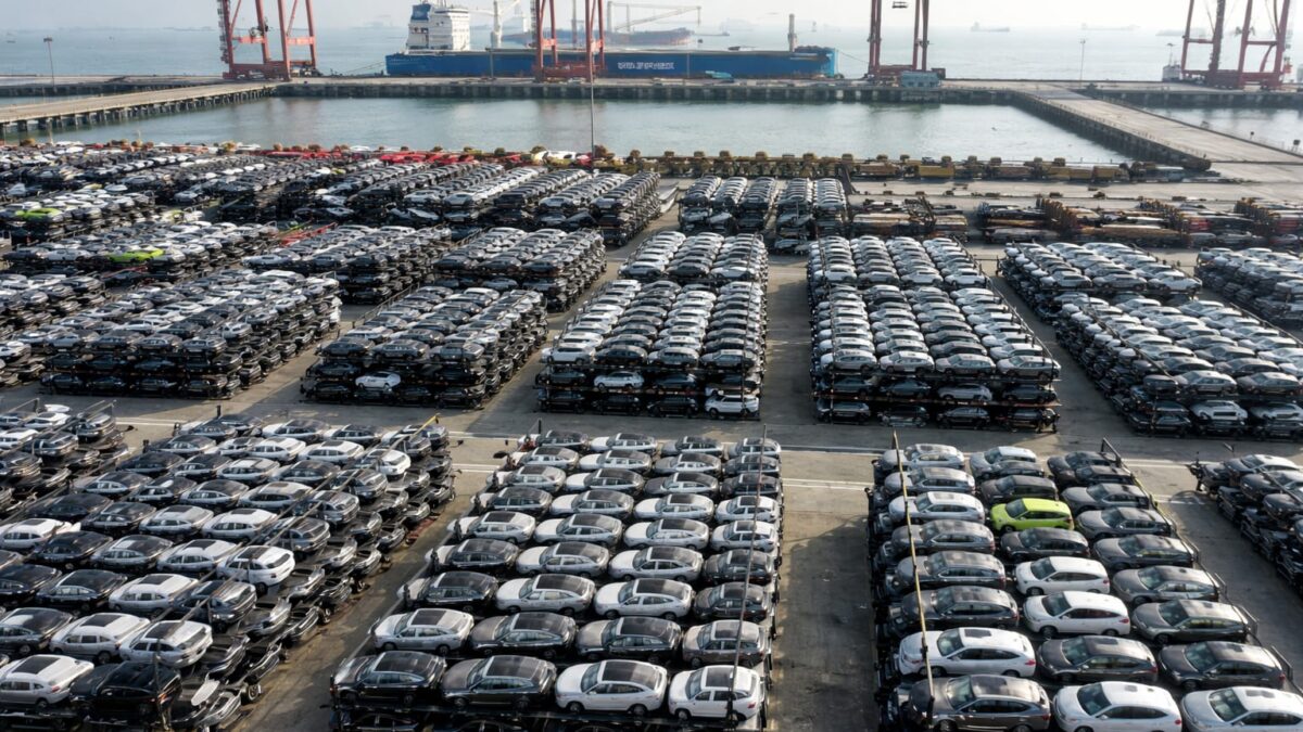 Mărcile chinezești au ajuns la 11,13% din piața auto din România. Două au depășit deja Audi și Tesla la vânzări 1 Mărcile chinezești au ajuns la 11,13% din piața auto din România. Două au depășit deja Audi și Tesla la vânzări