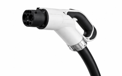 Mașinile electrice au crescut cu peste 350% în iunie în România. Cumpărătorii se mută de la pompă la priză