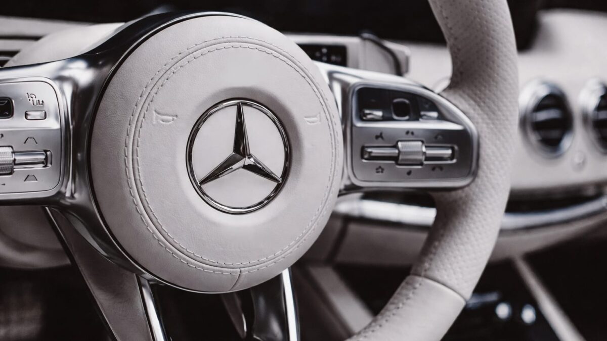 Pragul de 15% din Senatul SUA poate lovi Mercedes. Acționarii chinezi ai gigantului german ajung la aproape 20% 1 Pragul de 15% din Senatul SUA poate lovi Mercedes. Acționarii chinezi ai gigantului german ajung la aproape 20%