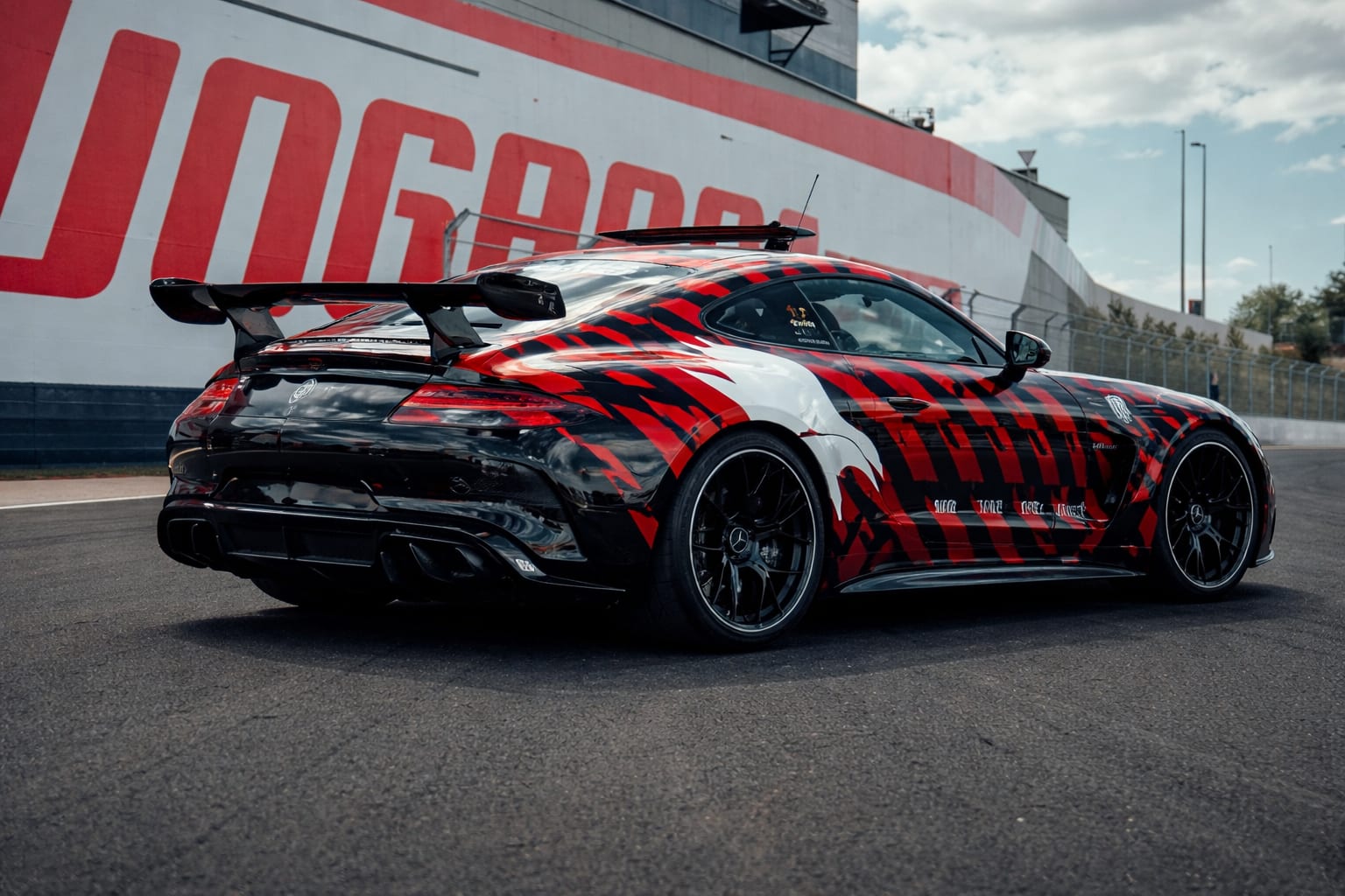 612 CP și 850 Nm pentru mașina care încetinește Formula 1. De ce contează tracțiunea integrală pe noul Safety Car 2 Mercedes-AMG GT 63 Pro, imagine 2