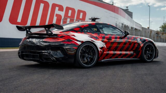 612 CP și 850 Nm pentru mașina care încetinește Formula 1. De ce contează tracțiunea integrală pe noul Safety Car 15 612 CP și 850 Nm pentru mașina care încetinește Formula 1. De ce contează tracțiunea integrală pe noul Safety Car