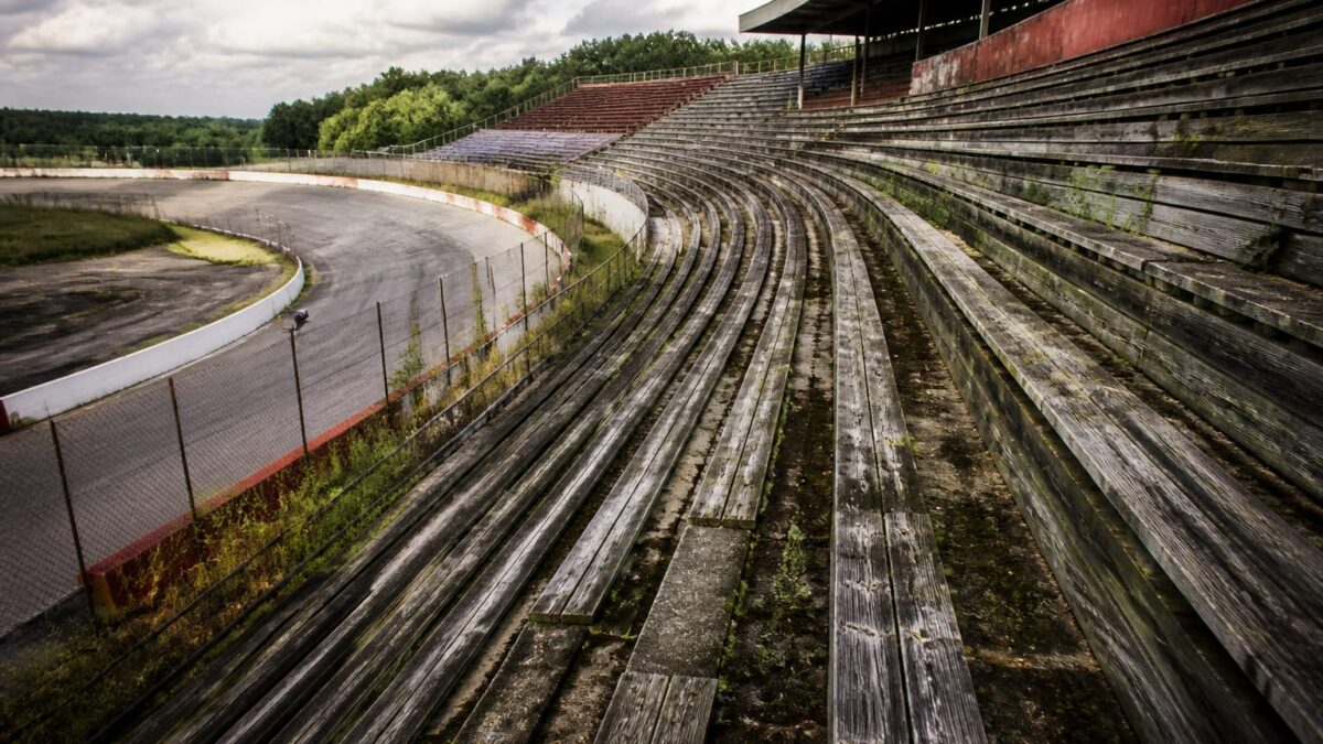 North Wilkesboro Speedway revine în NASCAR după 25 de ani. Cum a fost salvat circuitul istoric din North Carolina
