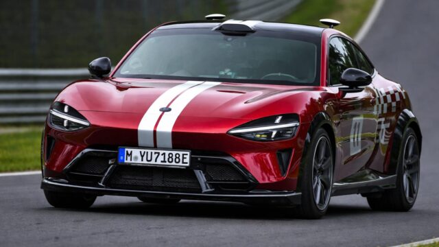 10 minute și 29,483 secunde pe Nürburgring fără pilot la volan. Ce poate însemna asta pentru mașinile de familie 15 10 minute și 29,483 secunde pe Nürburgring fără pilot la volan. Ce poate însemna asta pentru mașinile de familie