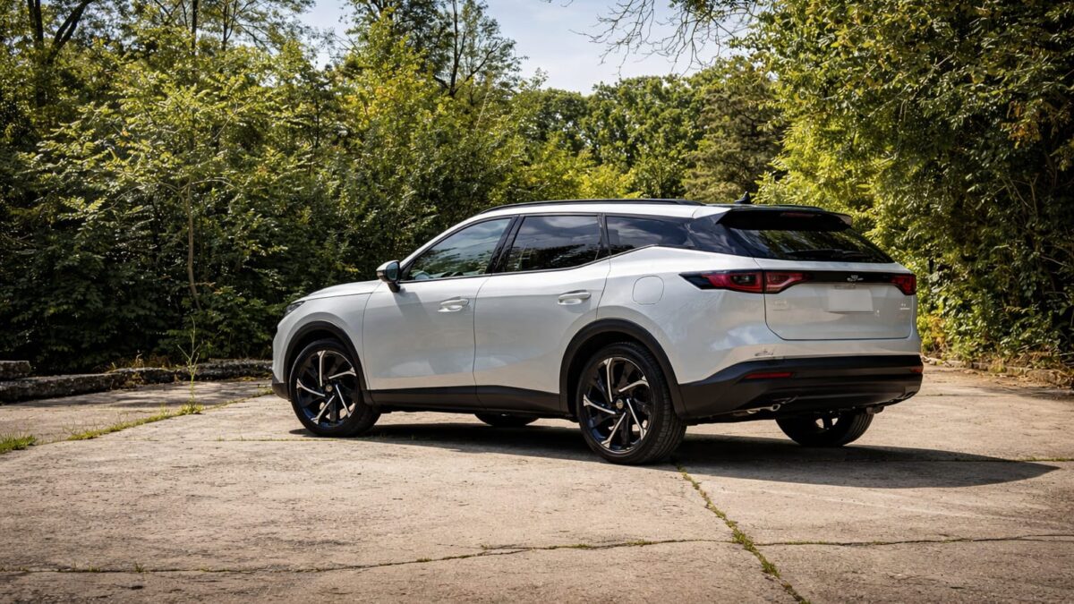 SUV-urile consacrate primesc un rival nou din China. OMODA 7 mizează pe confort și interior, dar pierde la spațiu 1 SUV-urile consacrate primesc un rival nou din China. OMODA 7 mizează pe confort și interior, dar pierde la spațiu