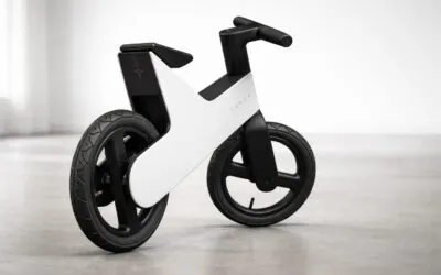 225 de dolari pentru un Tesla fără baterie de tracțiune. Cui i se potrivește bicicleta pentru copii de 2-5 ani