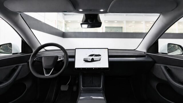 500 de evenimente critice de siguranță pentru Tesla FSD în Australia. Nicio cursă complet autonomă