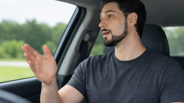 Tesla FSD a fost păcălit cu o bucată de hârtie la 41 mph 5 Tesla FSD a fost păcălit cu o bucată de hârtie la 41 mph