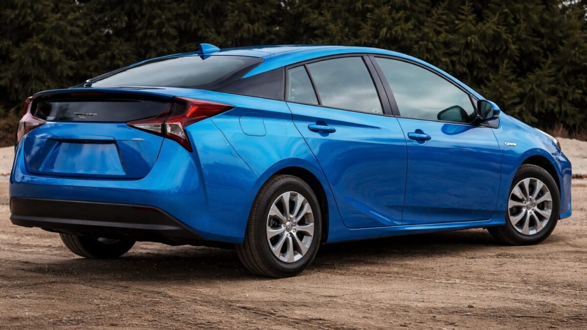 Toyota și Uber pornesc programul în 10 țări europene. Ce primesc concret șoferii de ride-sharing 1 Toyota și Uber pornesc programul în 10 țări europene. Ce primesc concret șoferii de ride-sharing