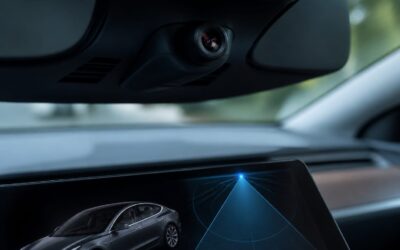 Tesla pregătește activarea FSD prin camera din habitaclu