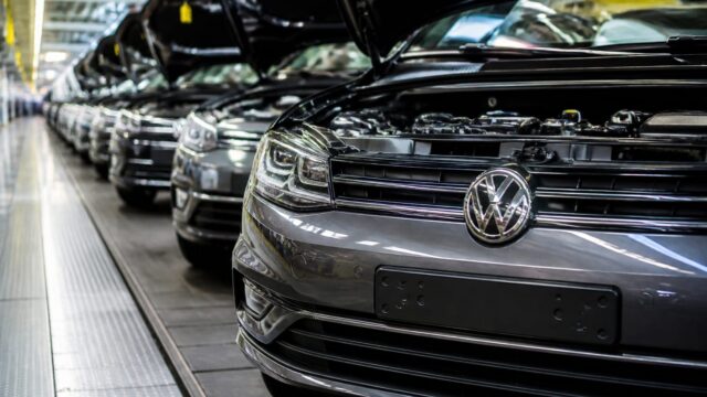 Volkswagen riscă cea mai dură restructurare din aproape 90 de ani. Ce e în joc pentru joburi și electrice 14 Volkswagen riscă cea mai dură restructurare din aproape 90 de ani. Ce e în joc pentru joburi și electrice