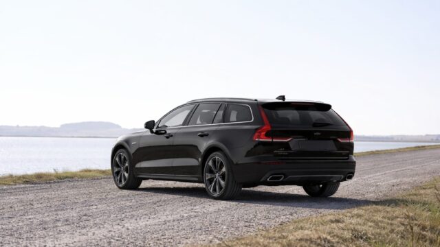 Volvo analizează sedanuri și break-uri electrice de 50.000 de dolari pentru SUA 16 Volvo analizează sedanuri și break-uri electrice de 50.000 de dolari pentru SUA