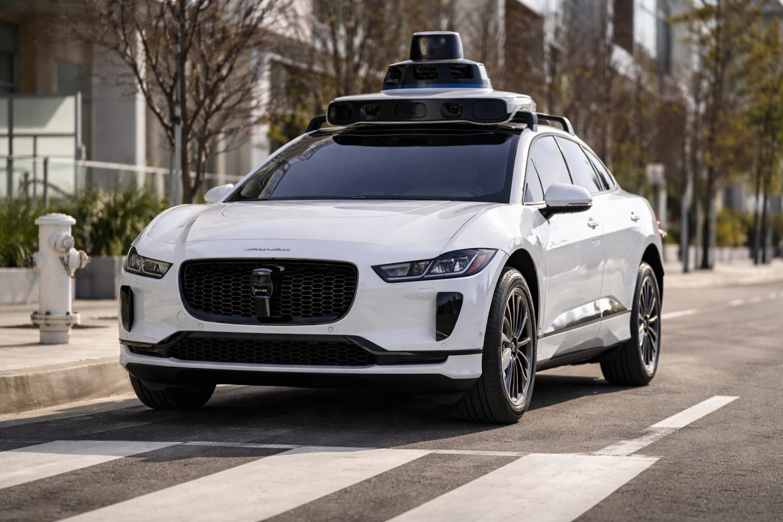 68% mai puține accidente pe milă pentru mașinile autonome. E Waymo deja mai sigur decât omul de la volan? 2 Waymo accidente, imagine 2