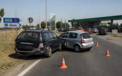 Două autoturisme s-au ciocnit pe DNCB, la Jilava