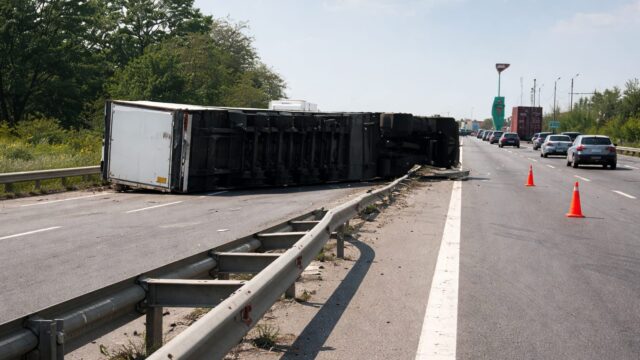 Autostrada A1. Blocaj total la km 80 blochează intrarea în București 14 Autostrada A1. Blocaj total la km 80 blochează intrarea în București