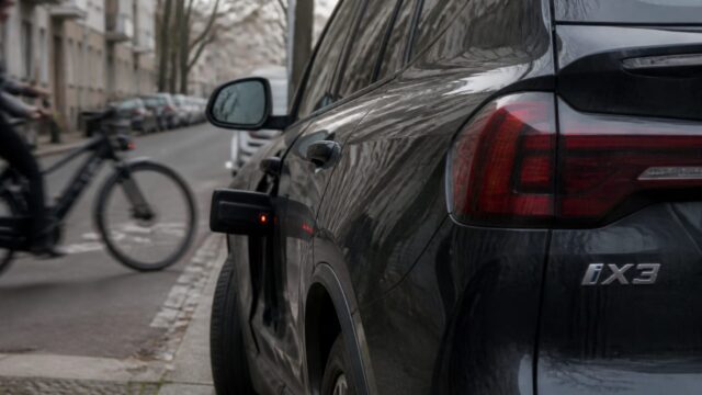 BMW Neue Klasse blochează ușa câteva clipe când detectează un biciclist, după 8% din accidentele din Berlin 14 BMW Neue Klasse blochează ușa câteva clipe când detectează un biciclist, după 8% din accidentele din Berlin