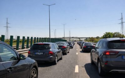 Unde se strânge coloana pe A2 după accidentul de luni și până la ce oră era estimată reluarea normală