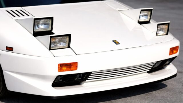 Prototipul Cizeta-Moroder V16T din 1988, cu un motor V16 de 540 CP, a fost scos la licitație 14 Prototipul Cizeta-Moroder V16T din 1988, cu un motor V16 de 540 CP, a fost scos la licitație