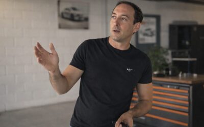 Un mecanic ridică o Dacia pe elevator și vede problema imediat. Ce spune asta pentru cumpărătorul atras de preț