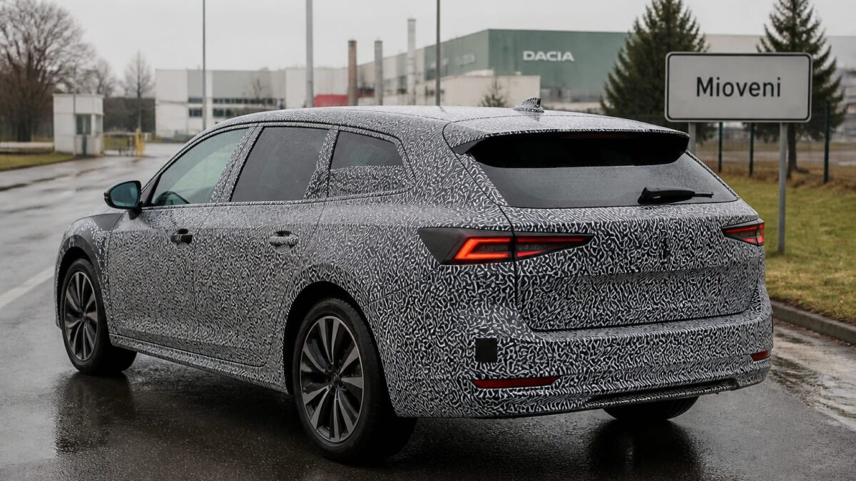 Dacia pregătește un break sub 25.000 de euro, Striker vine în martie 2026 și intră peste teritoriul Skoda Octavia