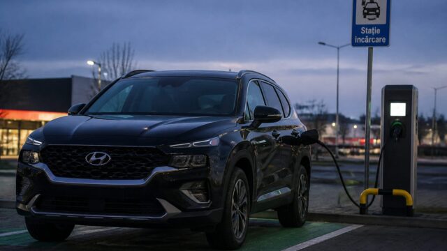 965 km promite Hyundai cu Santa Fe EREV, într-un plan de peste 100 de lansări și facelifturi până în 2030
