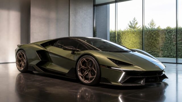 Noul Lamborghini Fenomeno are 1.080 CP și este deja un reper pentru colecționari 14 Noul Lamborghini Fenomeno are 1.080 CP și este deja un reper pentru colecționari