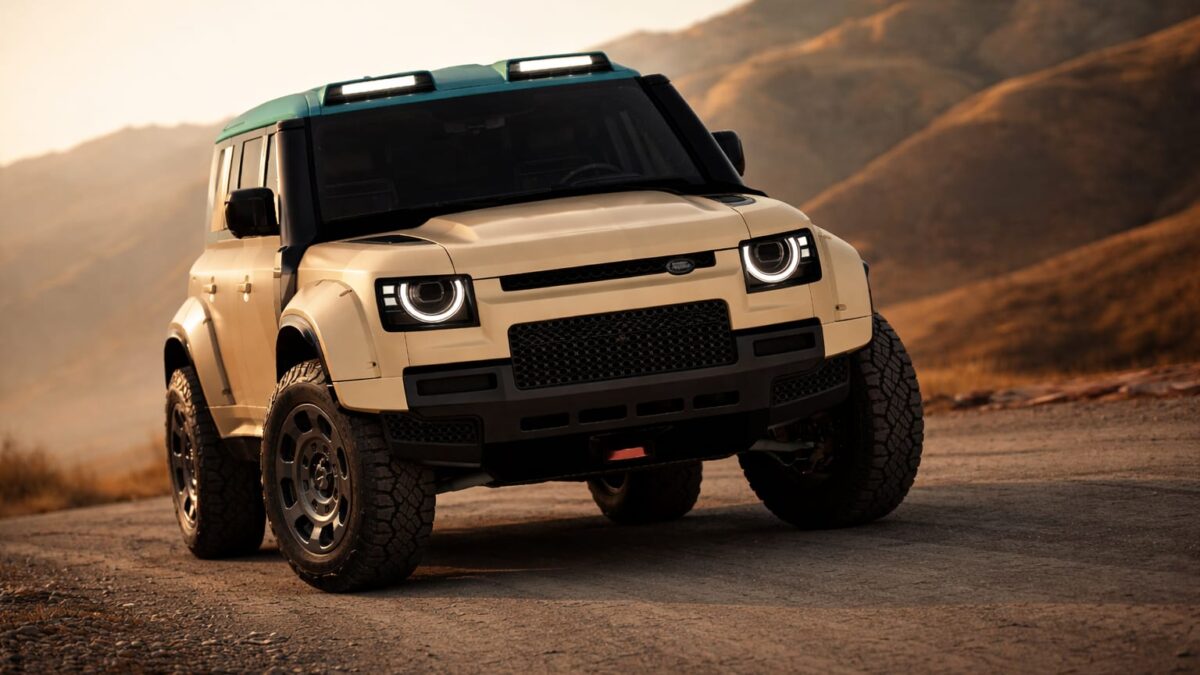 Land Rover Defender Dakar are 635 CP. Versiunea de stradă trece peste mașina de curse la putere