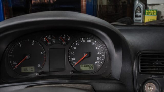 Volkswagen Golf 4 1.9 TDI a atins 1.000.000 km. Alegerile banale la service decid dacă motorul cere recondiționare