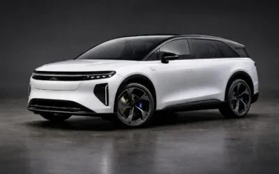 Lucid atacă zona cu marjă mare a SUV-urilor electrice rapide într-un moment de presiune financiară