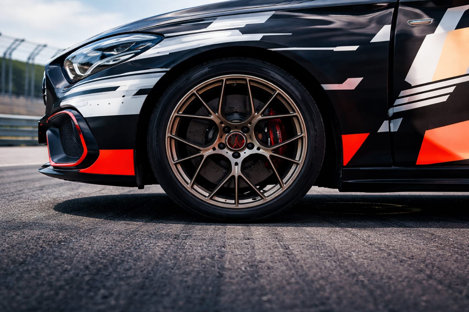 Mercedes-AMG CLA 45 a stabilit un record de 7 minute și 32,070 secunde pe Nürburgring 2 Mercedes-AMG CLA 45, imagine 2