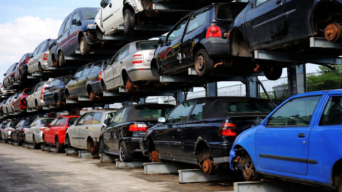 Fondurile rămase din Rabla Auto 2026 merg într-o rundă nouă. Cine prinde finanțare pentru termice, electrice și motociclete 1 Fondurile rămase din Rabla Auto 2026 merg într-o rundă nouă. Cine prinde finanțare pentru termice, electrice și motociclete