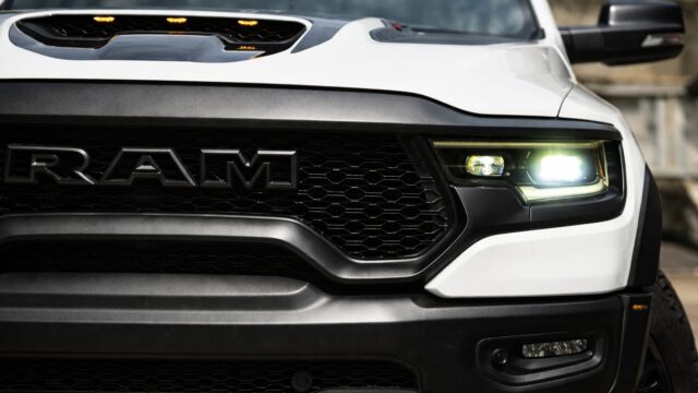 Ram renunță la eTorque pentru V8-ul Hemi de 5,7 litri 3 Ram renunță la eTorque pentru V8-ul Hemi de 5,7 litri