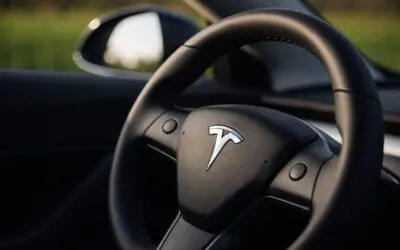 Tesla recheamă în China aproape 3 milioane de mașini. Mânerele retractabile pot întârzia ieșirea după impact