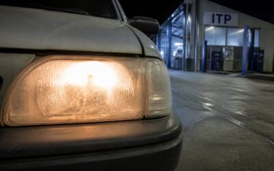 Farurile mătuite reduc vizibilitatea cu 80%. O recondiționare corectă poate dura până la 10 ani și este mai rentabilă pe termen