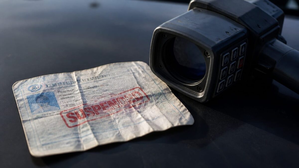 Șofer prins cu 172 km/h pe DN2. Ce a pățit după ce poliția i-a escortat tatăl rănit la spital